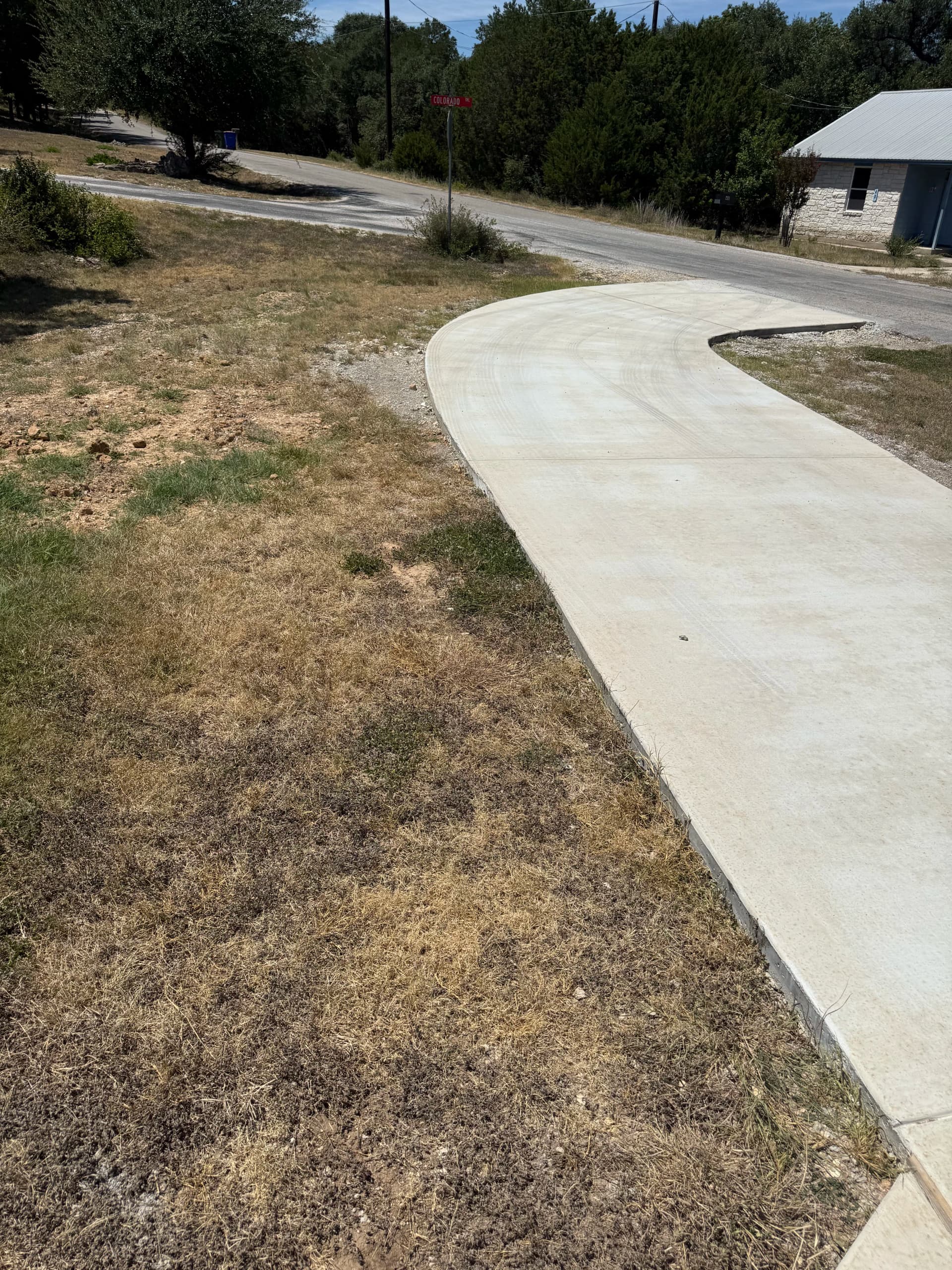 Gallery photos for Wimberley Driveway Gets Clean Edges and Extra Parking: Image #2
