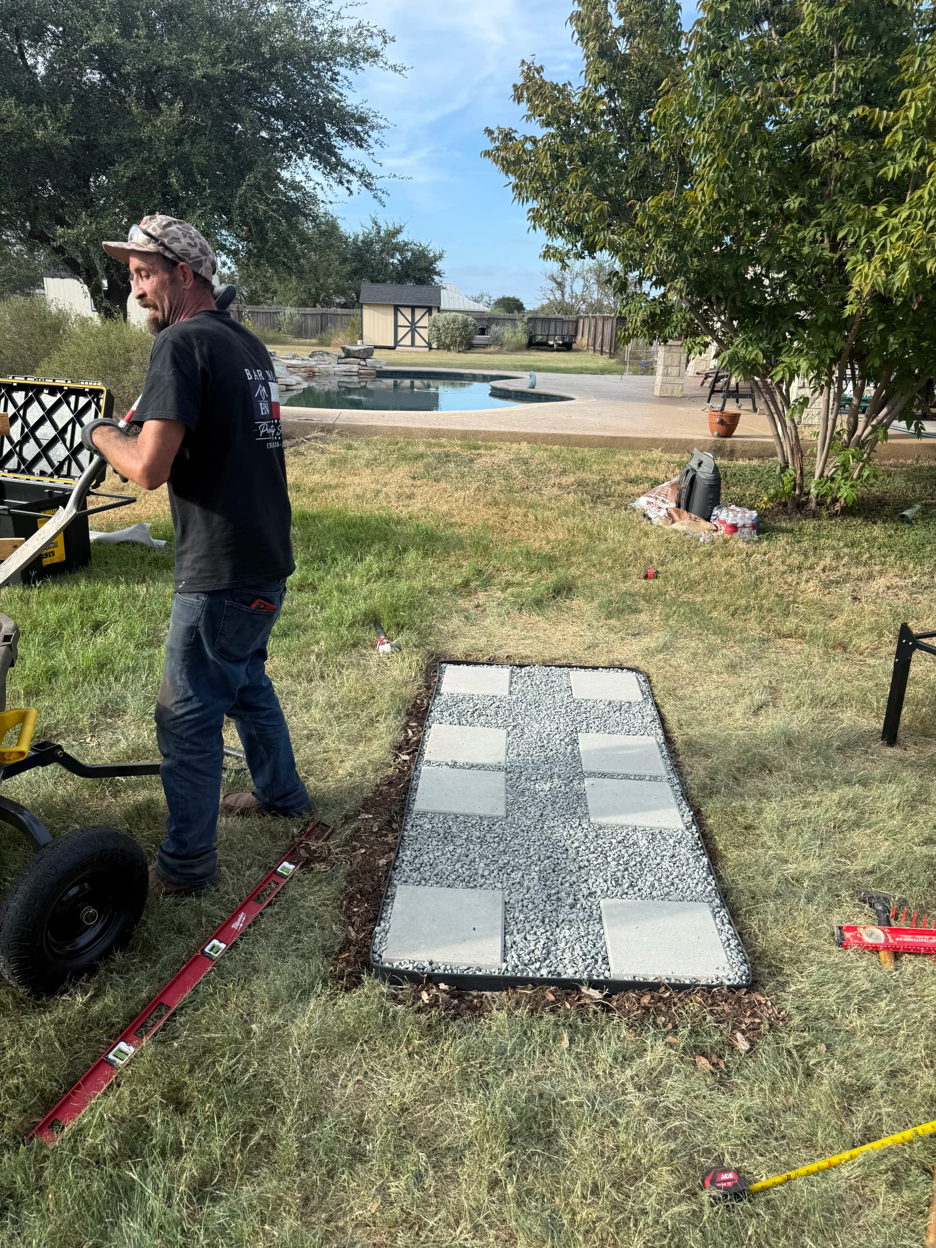 Gallery photos for Flower Bed Cleanup and Patio Planter Project in Buda Texas: Image #6